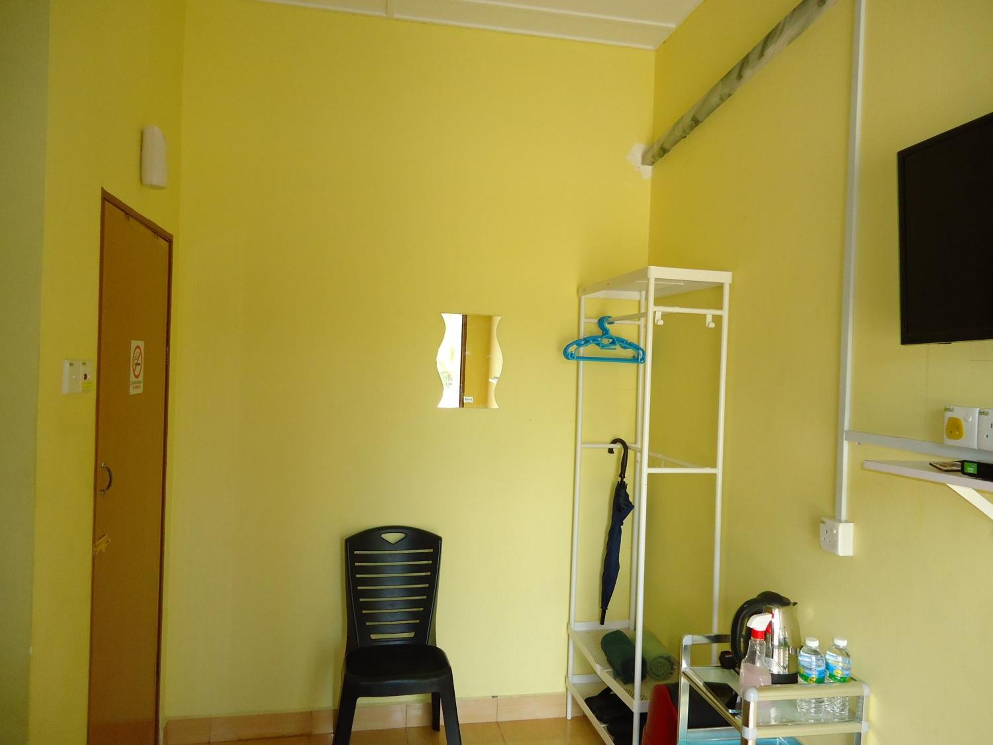 D'Pinggir Guest Room Куала Тахан Екстериор снимка